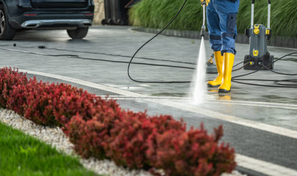 Best Commercial Pressure Washing  in Howard Lake, MN