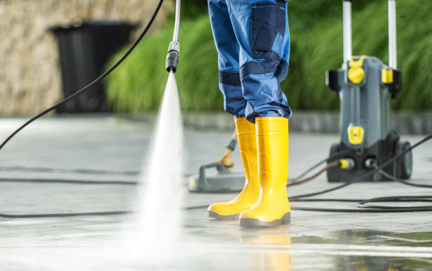 Best Commercial Building Pressure Washing  in Howard Lake, MN